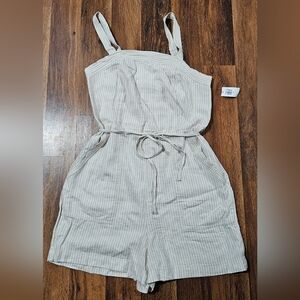 Old Navy Size M Striped Beige Romper NWT